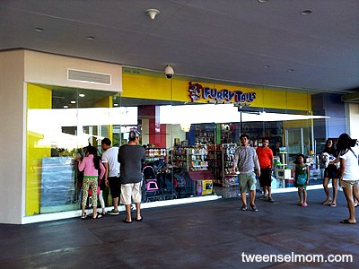 Furry Tails Pet Shop Opens At Ayala Fairview Terraces