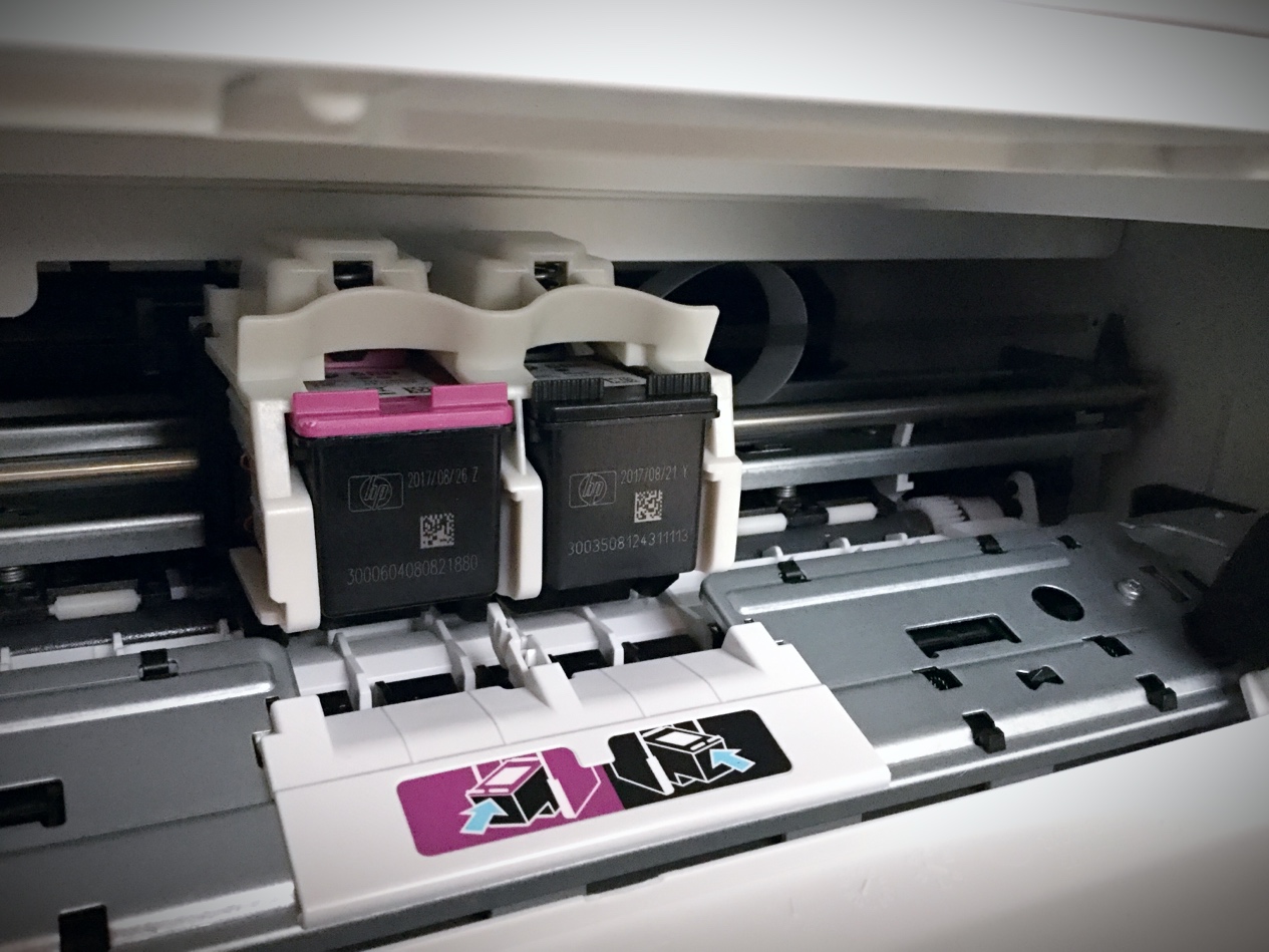 Kompleks indtryk Betydelig Unboxing An HP DeskJet 3635 Ink Advantage - A Mom's All-In-One Printer -  TweenselMom / Mommy Blogger | TweenselMom / Mommy Blogger