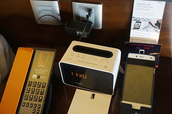 The B Hotel Superior Room gadgets - travel phone for tourists