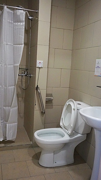 Patients have their own spacious comfort room with hot and cold shower.