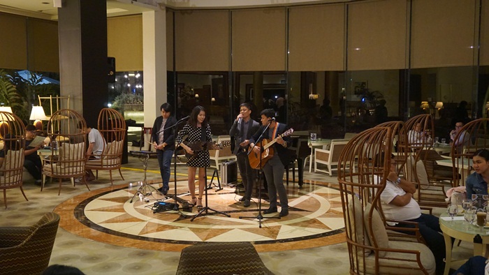 A band performs in the evening at Taal Vista lounge