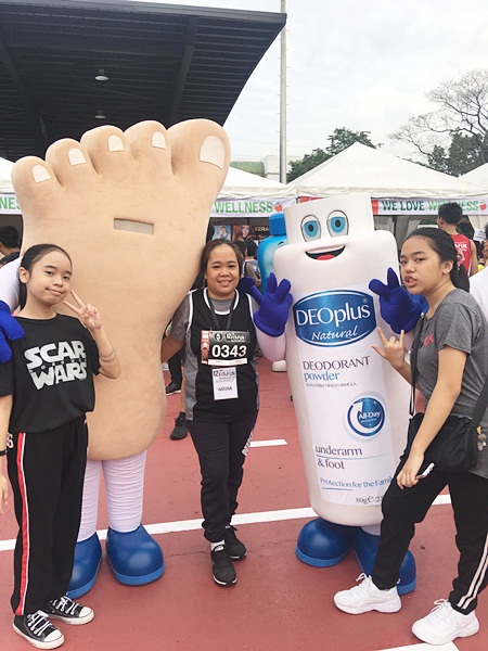 Food and food deodorant mascot - hahahah may paa sa tabi ko
