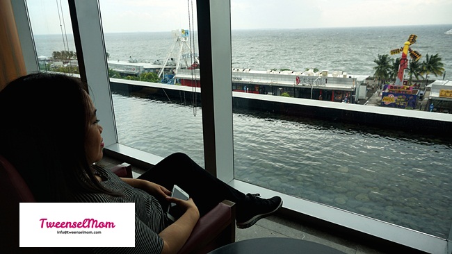 at the lounge, they have these several seats where you can enjoy the Manila Bay view in peace