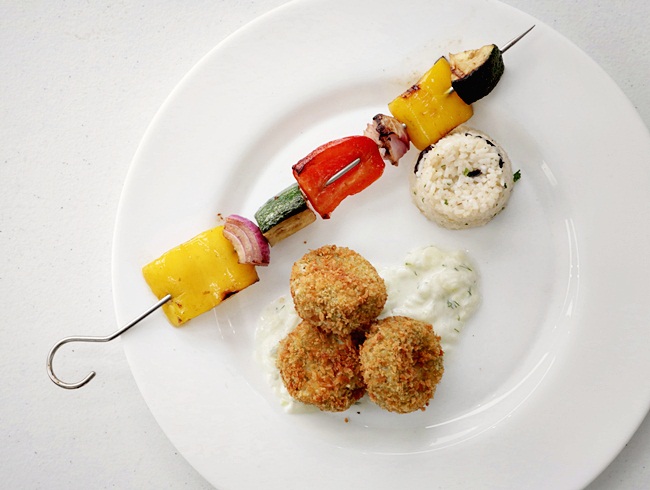 Potato Dish of Chef Rosebud and Christian (Main Category)
US Dehy Potato Falafel with Mediterranean Rice, Grilled Vegetables
and Tzatziki Sauce
