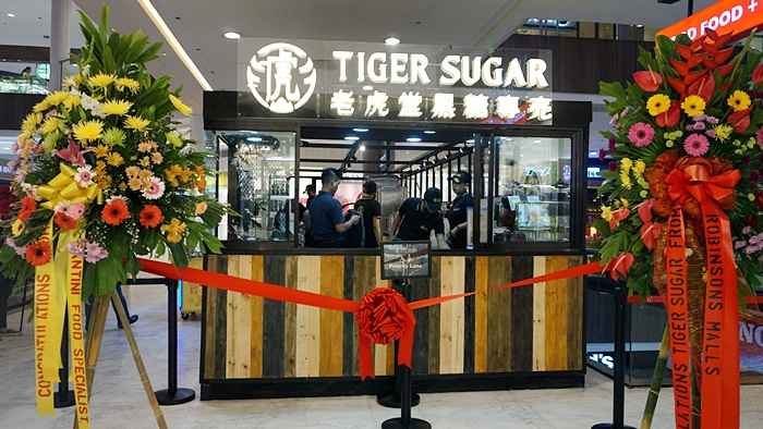 Ready for ribbon cutting - Tiger Sugar Robinsons Galleria