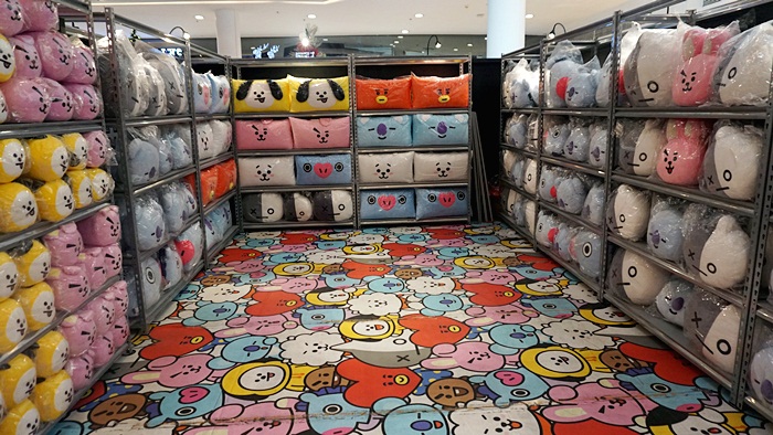 Spotted BT21 store ( a popular store for KPop fans) beside Tiger Sugar branch