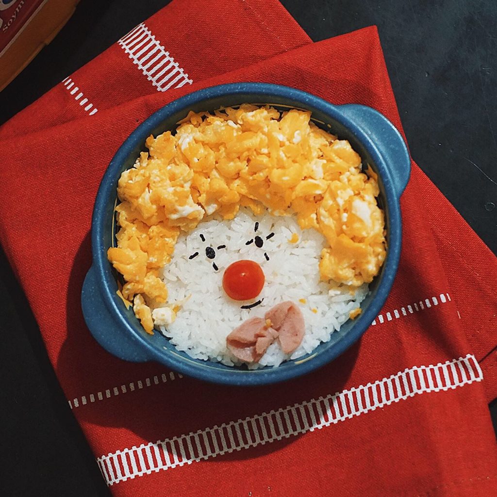 scrambled-egg clown face plate - a quick play to the usual scramble I serve